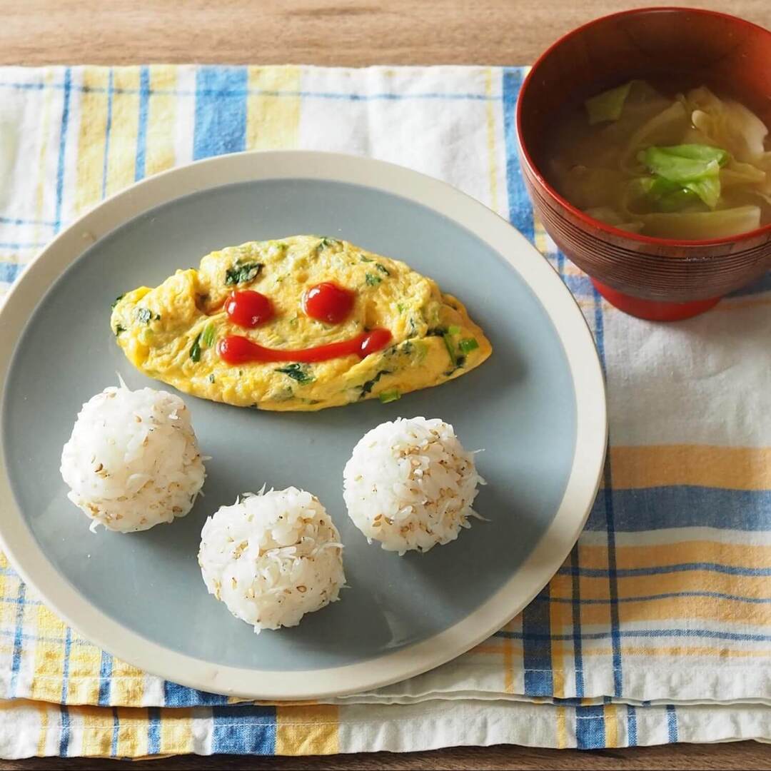 幼児の朝ごはん、量はどのくらい?なにを食べさせる?時短ワザは?そんな悩みをズバッと解決!【献立実例付き】