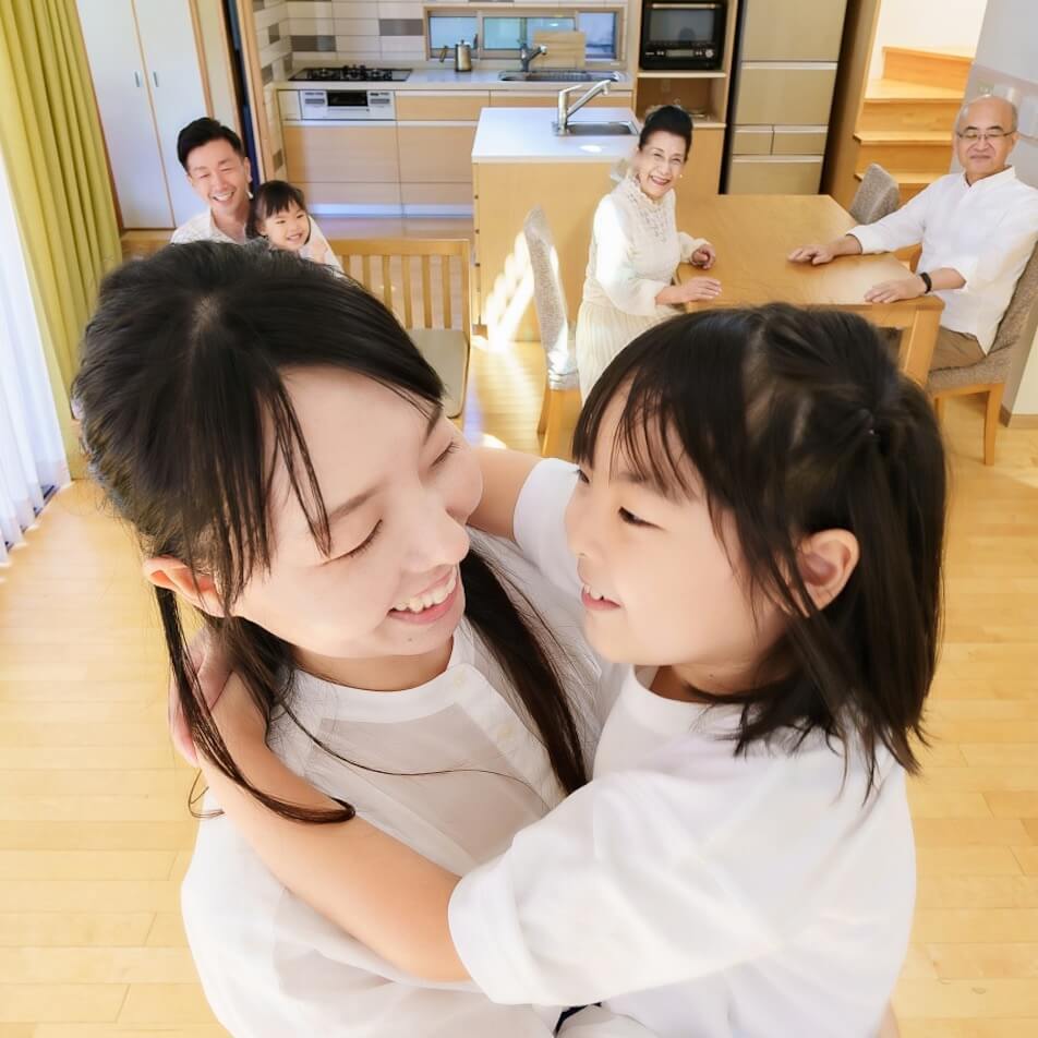 「しんどい育児」が楽しくなる!【36万人ものママパパが共感】したクスッと笑えて役に立つアイデア大集合!