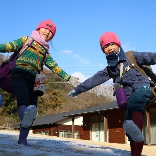 「きちんと"あいさつ"できないわが子が気になる…」という悩みに答えます。"できるいい子"を大人が押し付けていませんか?