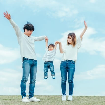 日本は「子育て無理ゲー社会」!?わが子の未来を明るくするために親の私たちがいま、考えたいこと