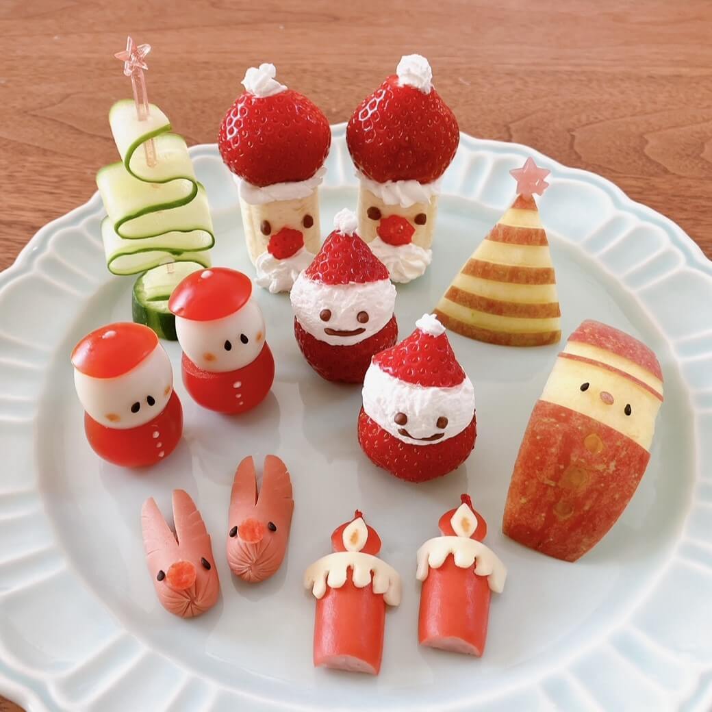 切ってのせるだけ♪簡単かわいいデコアイデア8選!サンタ、ツリー、トナカイ…身近な食材でクリスマス気分が盛り上がる♪