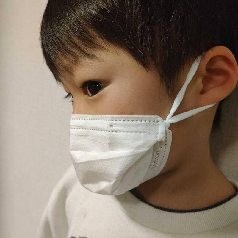 【いざというとき役立つ】子ども用マスクを忘れても焦らずOK!大人用マスクを子ども用に変える”ミラクルアレンジ術”