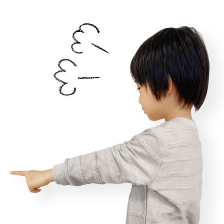 きょうだいゲンカの“相手が悪い”の訴えに親がとるべき対応とは?自分たちで解決できるようになるコツを解説!
