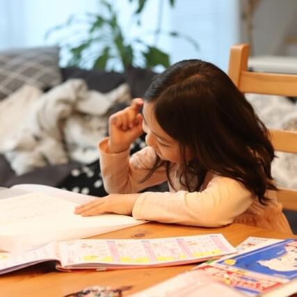 小学校一年生で勉強ができない子の特徴は?当てはまるパターンや親ができるサポート方法を元小学校教員が解説