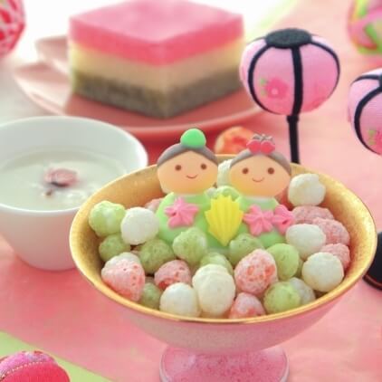 ひな祭りの食べ物の意味と由来|真似したいアイデアレシピも紹介